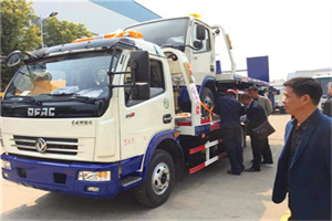 乌拉特前旗汽车道路救援拖车价格